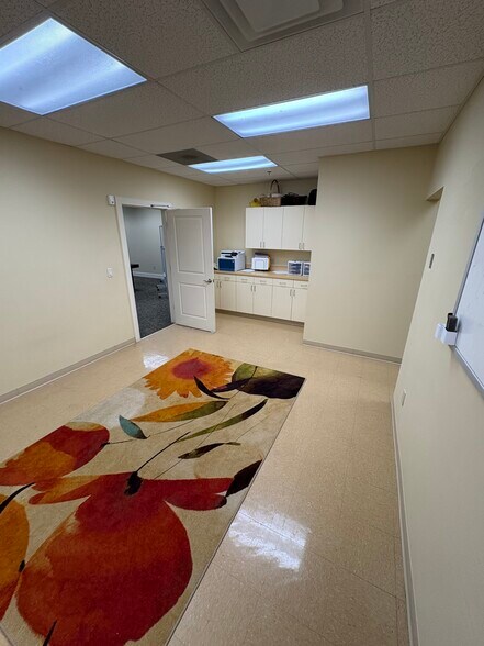 More Photos Of 1011 Tunnel Rd, Asheville Unknown For Lease
