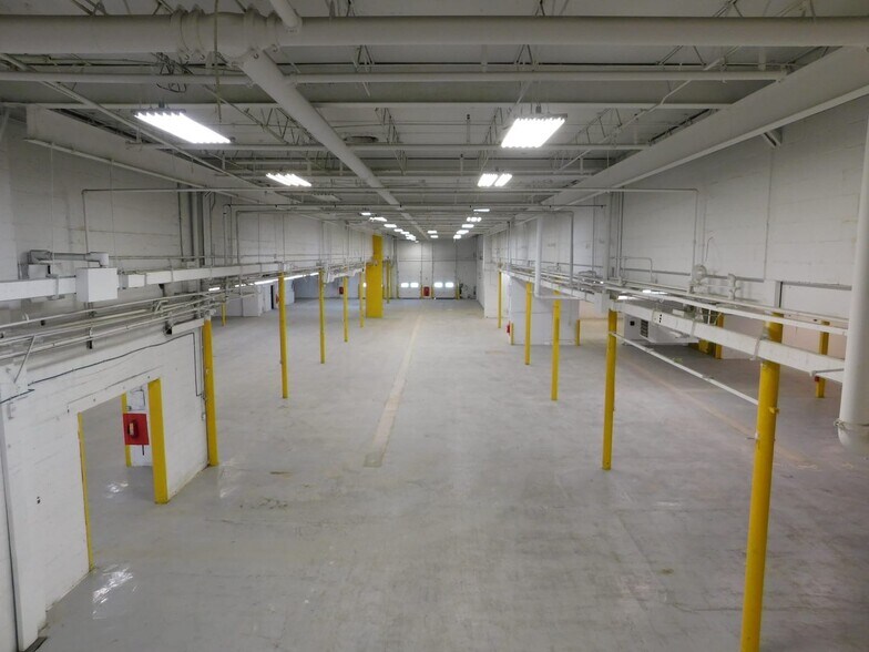 More Photos Of 325 Jay St, Coldwater Warehouse For Sale