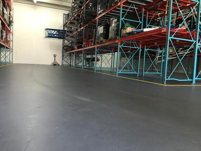 More Photos Of 2740-2764 NW 112th Ave, Doral Warehouse For Lease