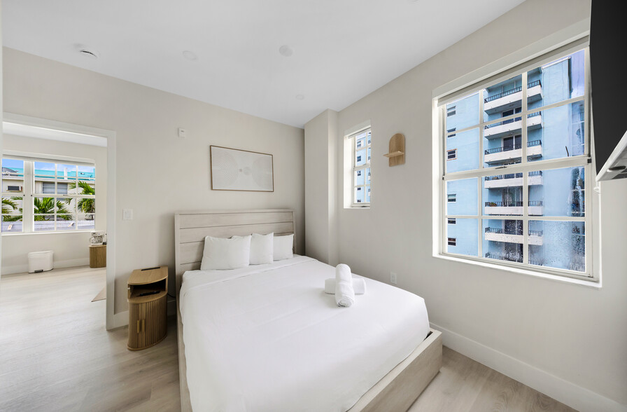 More Photos Of 727 Collins Ave, Miami Beach Apartments For Sale