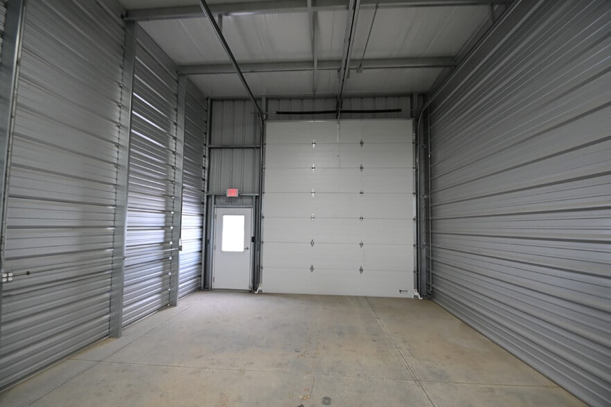More Photos Of 4108 44th St N, Fargo Self Storage For Lease