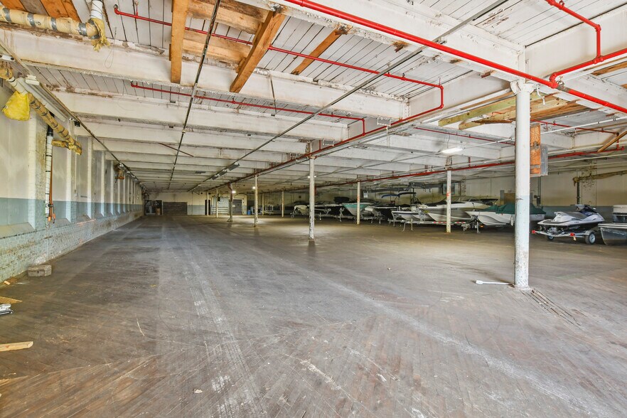 More Photos Of 20 Keeler St, Pittsfield Manufacturing For Sale
