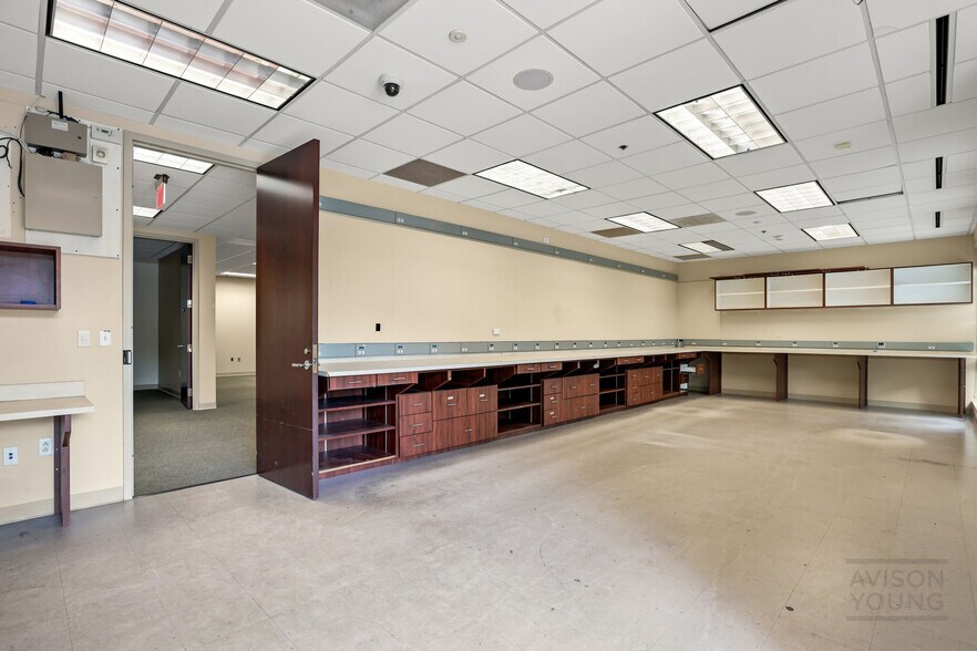 More Photos Of 800 Concourse Pky S, Maitland Office For Lease