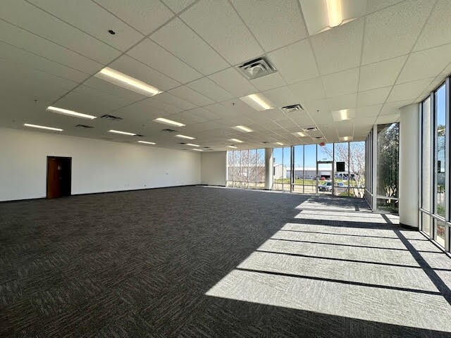 More Photos Of 700 Eight Twenty Blvd, Fort Worth Unknown For Lease