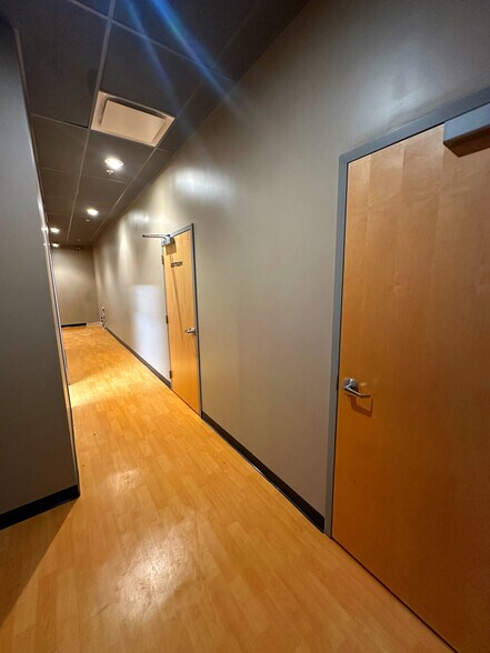 More Photos Of 471-479 W Central St, Franklin Freestanding For Lease