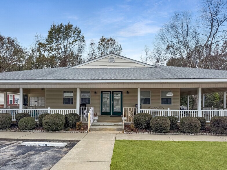 More Photos Of 1601 Radium Springs Rd, Albany Apartments For Sale
