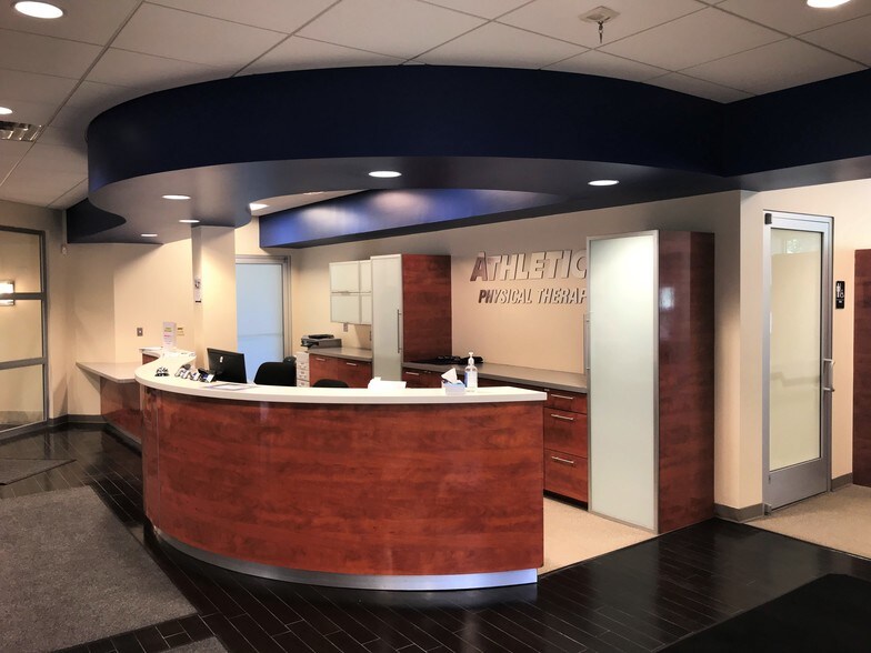 More Photos Of 10020 E Professional Center Dr, Hamburg Medical For Lease