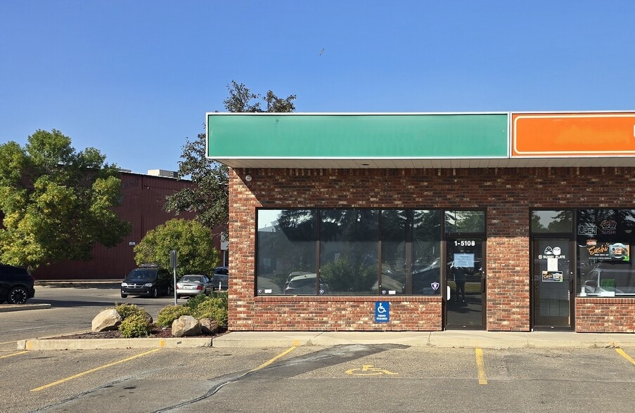 More Photos Of 5108 52 St, Red Deer Storefront Retail Office For Sale