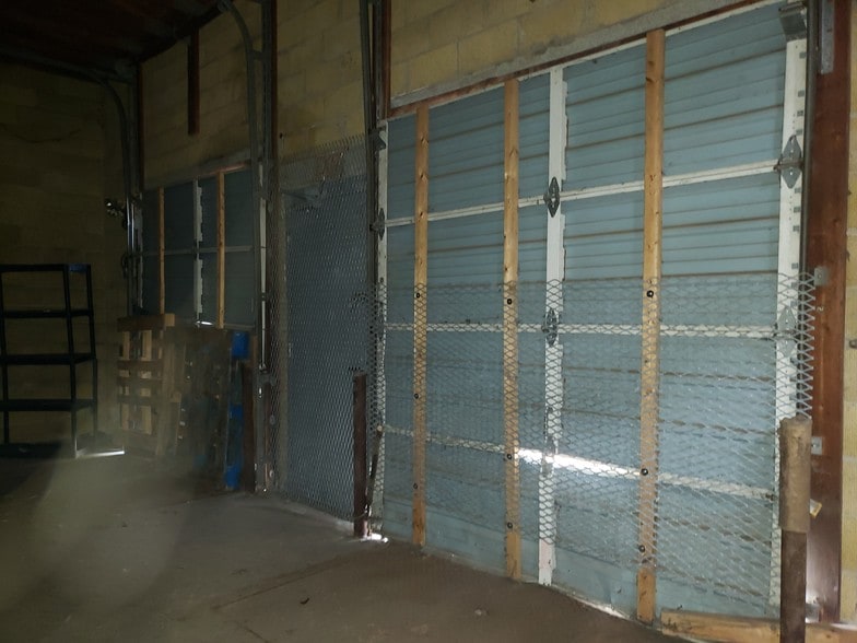 More Photos Of 14707 Dexter Ave, Detroit Warehouse For Sale
