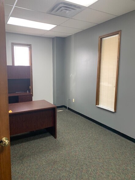 More Photos Of 7490 Bridgewater Rd, Huber Heights Manufacturing For Lease