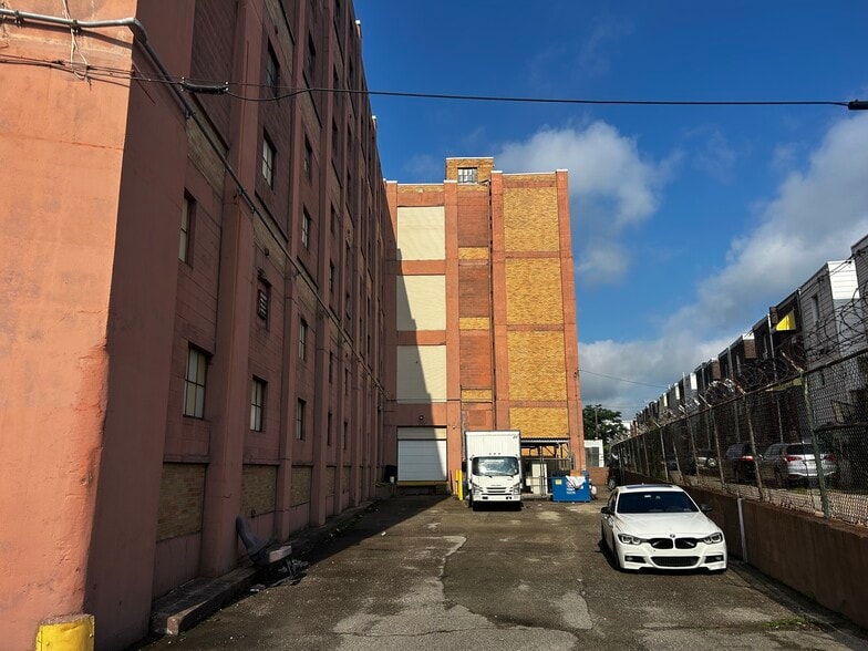 More Photos Of 1241 E Erie Ave, Philadelphia Warehouse For Sale