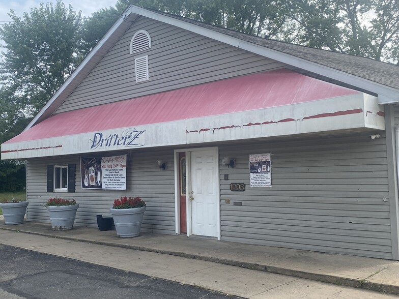 Primary Photo Of 1008 Duncan St SW, Massillon Bar For Sale