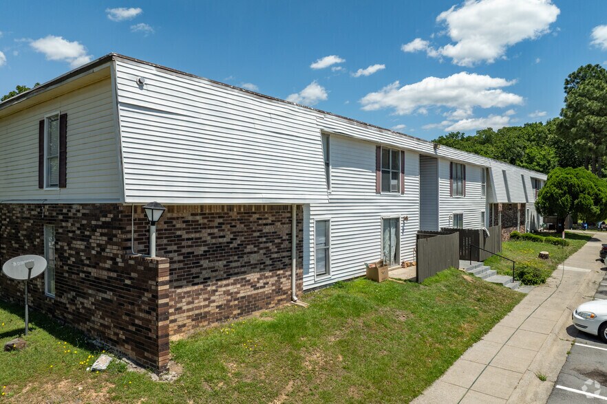 More Photos Of 5000 Summertree Dr, North Little Rock Apartments For Sale