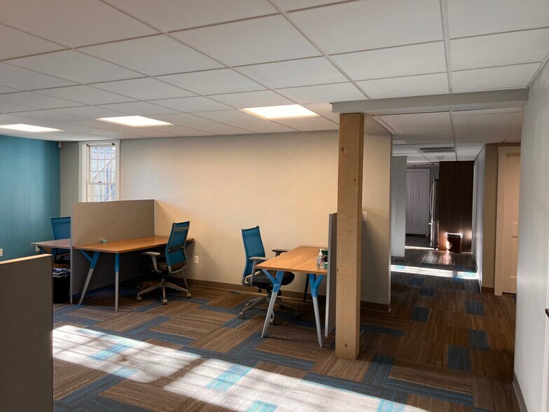 More Photos Of 16 long sands Rd, York Medical For Lease