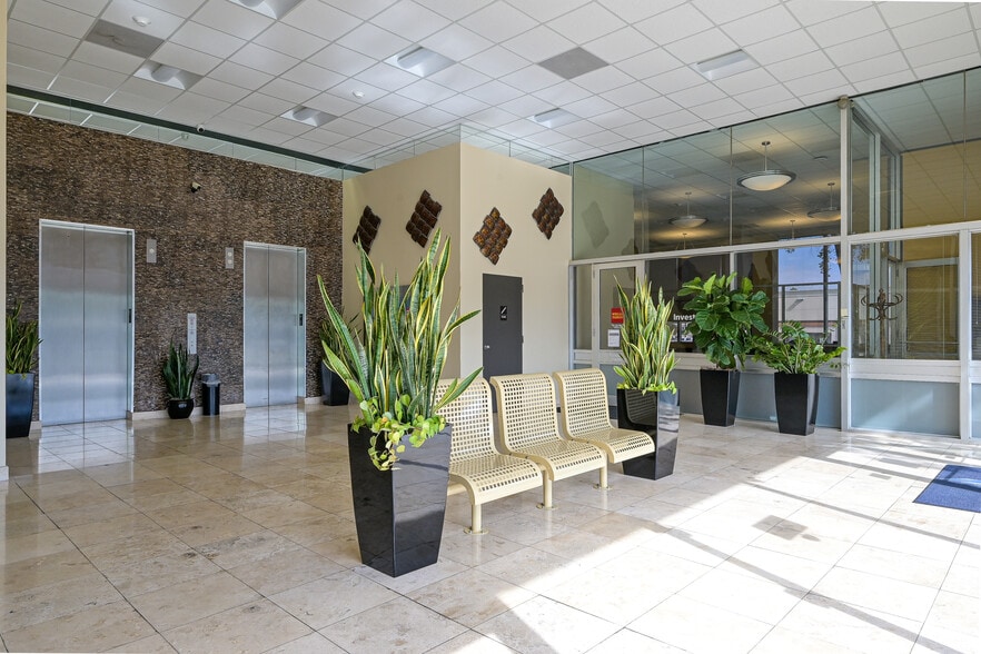 More Photos Of 5625 Cypress Creek Pky, Houston Office For Sale