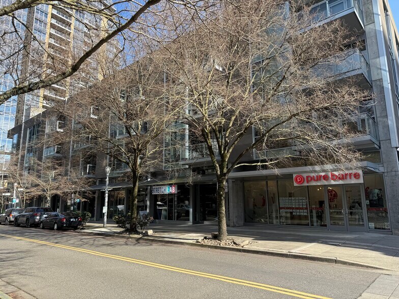 More Photos Of 841 S Gaines St, Portland Apartments For Sale