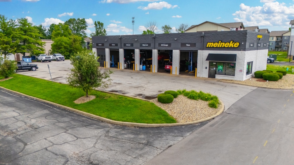 Primary Photo Of 4905 S Emerson Ave, Indianapolis Auto Repair For Sale