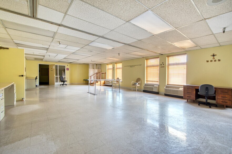 More Photos Of 1500 McKinley Ave, Niles Assisted Living For Sale