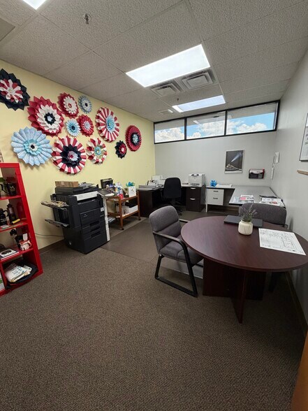 More Photos Of 4498 Vineland Rd, Orlando Flex For Lease