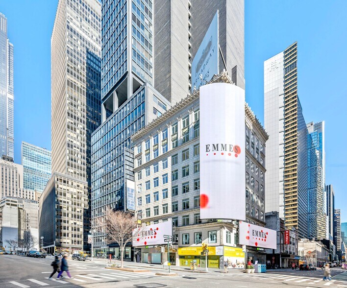 More Photos Of 1674 Broadway, New York Office For Lease