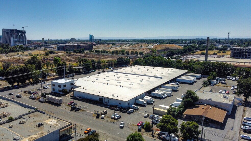 More Photos Of 901-915 N B St, Sacramento Warehouse For Lease