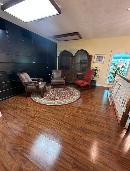 More Photos Of 1911 Dunbarton Dr, Jackson Office For Sale