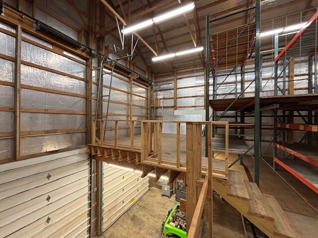 More Photos Of 205 S 5th St, Francisco Warehouse For Sale