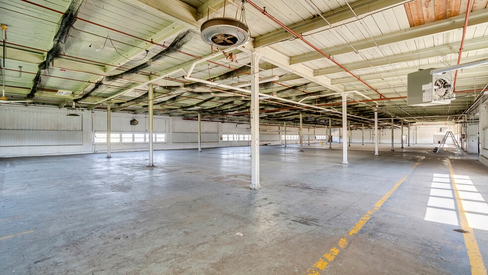 More Photos Of 101 N Washington St, Hanover Warehouse For Sale
