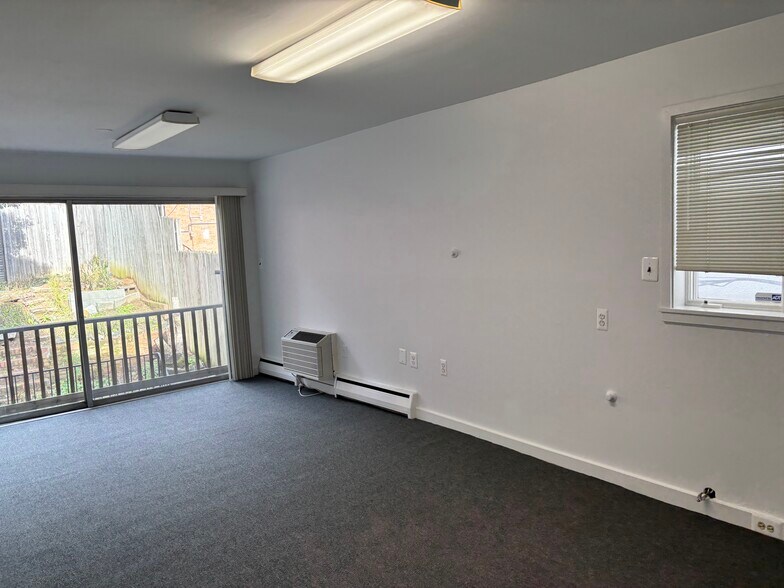 More Photos Of 3029 M St NW, Washington Storefront Retail Office For Lease