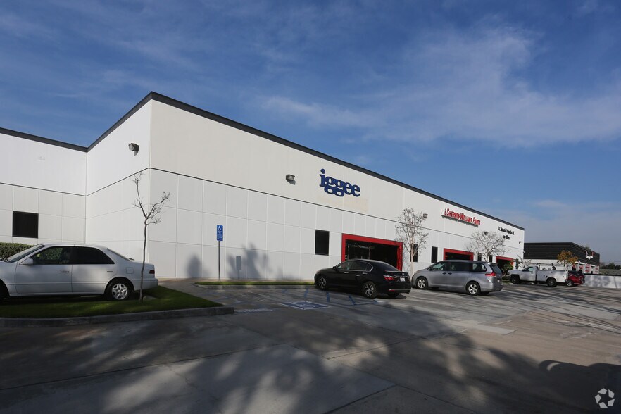 Primary Photo Of 8031-8081 Orangethorpe Ave, Buena Park Showroom For Lease