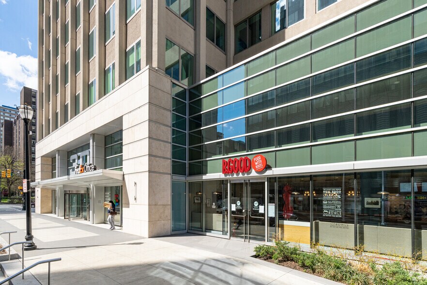 More Photos Of 30 Montgomery St, Jersey City Office For Lease