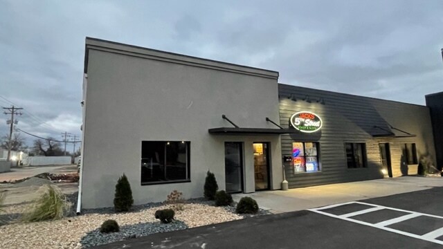 More Photos Of 4020 Pontoon Rd, Granite City Unknown For Lease