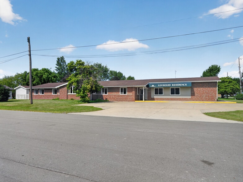 More Photos Of 200 S 4th St, Kawkawlin Assisted Living For Sale