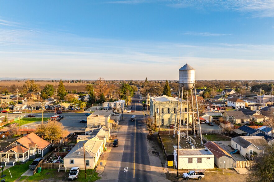 More Photos Of 13480 E Hwy 88, Lockeford Storefront Retail Residential For Sale