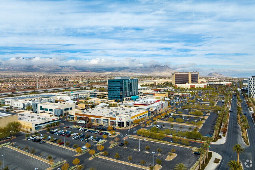 More Photos Of 1980 Festival Plaza Dr, Las Vegas Office For Lease