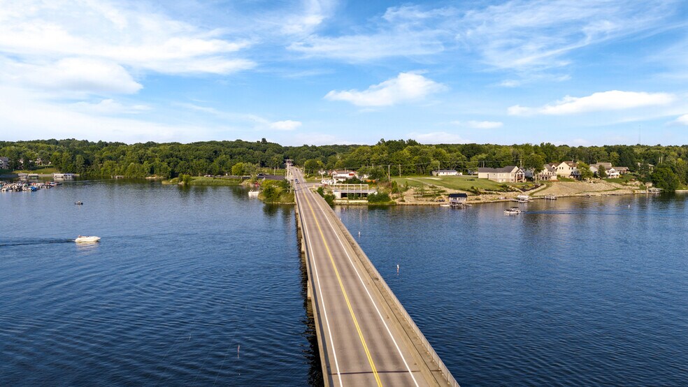 More Photos Of 17000 Mahoning ave, Lake Milton Restaurant For Sale