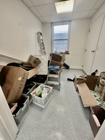 More Photos Of 36 Sherwood Pl, Greenwich Office For Lease