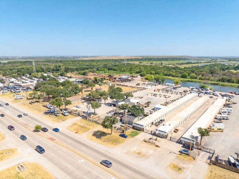 More Photos Of 1080 E State Highway 121, Lewisville Warehouse For Sale