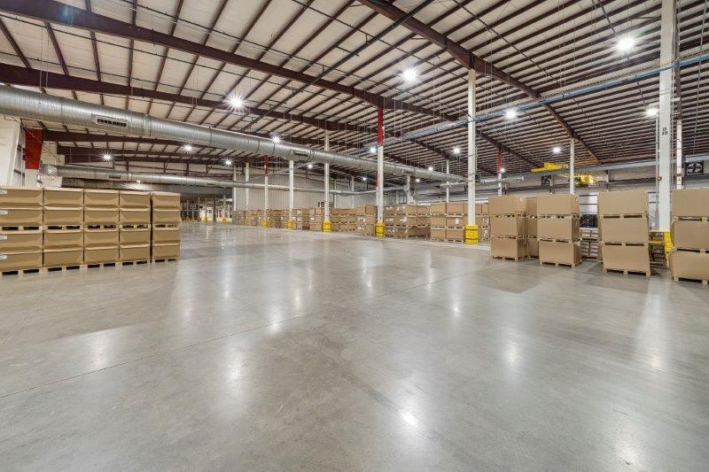 More Photos Of 6801 5th St, Northport Industrial For Lease