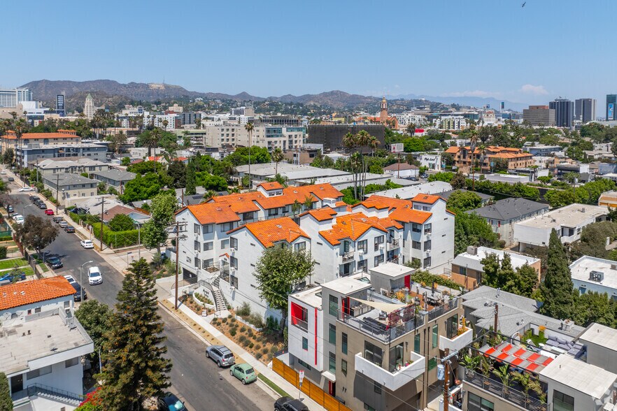 More Photos Of 1318 N Mansfield Ave, Los Angeles Apartments For Sale