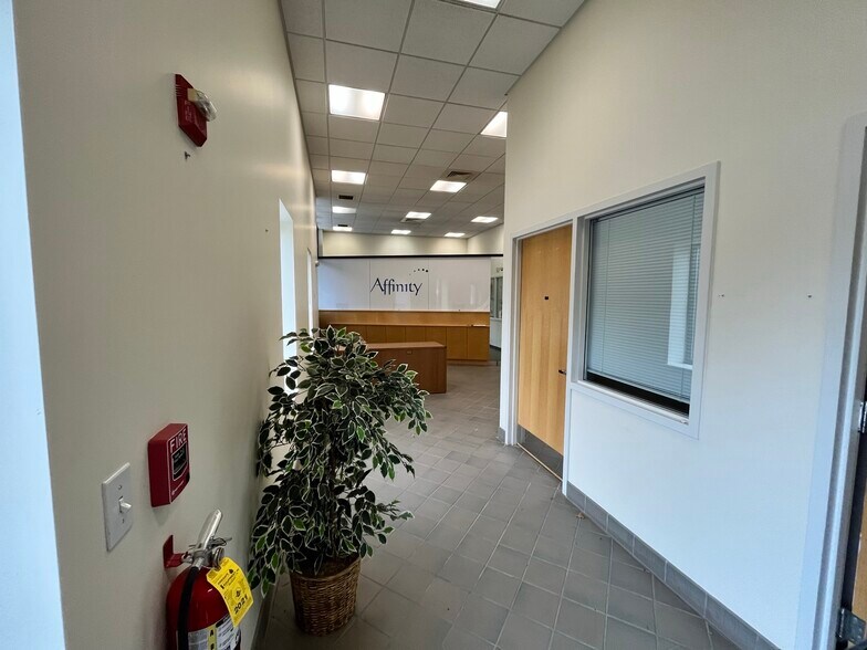 More Photos Of 400 Riverside St, Portland Medical For Lease