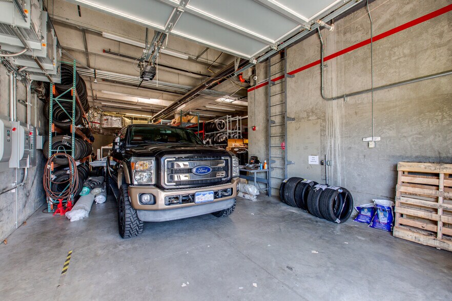 More Photos Of 5630 Ward Rd, Arvada Flex For Sale