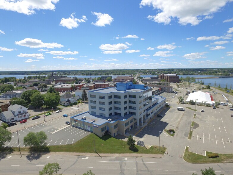 More Photos Of 275 Main St, Bathurst Office For Lease