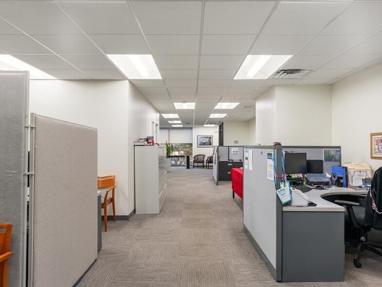 More Photos Of 44 Trapelo Rd, Belmont Office For Sale