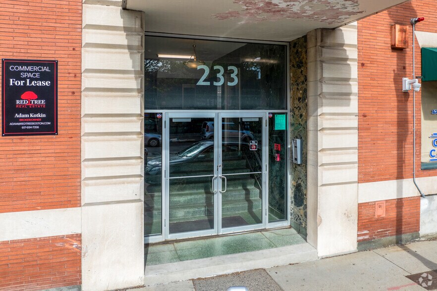 More Photos Of 229-235 Harvard St, Brookline Loft Creative Space For Lease