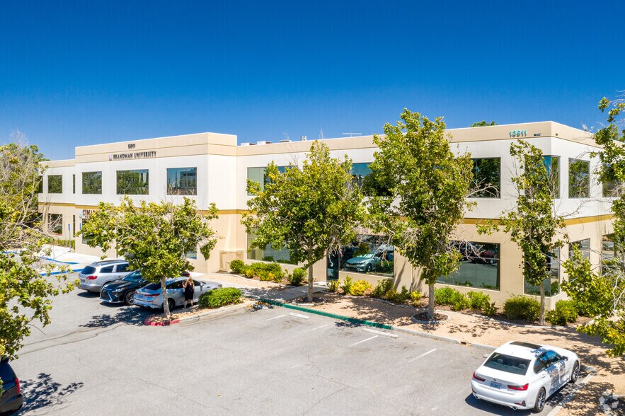 More Photos Of 13911 Park Ave, Victorville Office For Lease
