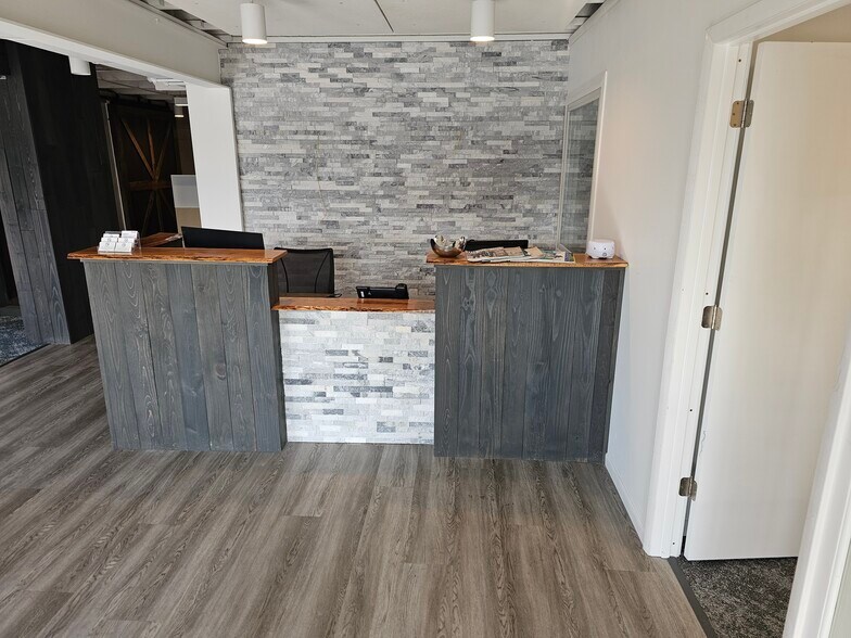 More Photos Of 1600 N High Point Rd, Middleton Office For Sale