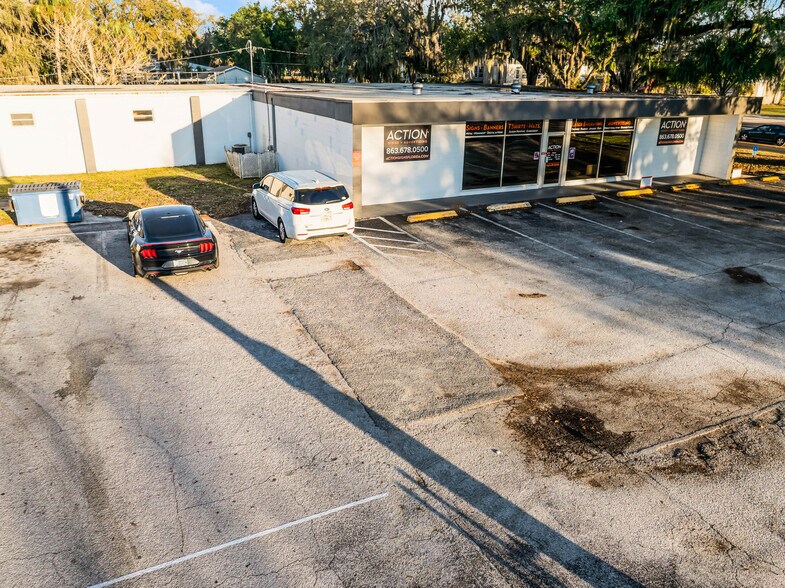 More Photos Of 107 E Polk Ave, Lake Wales General Retail For Sale