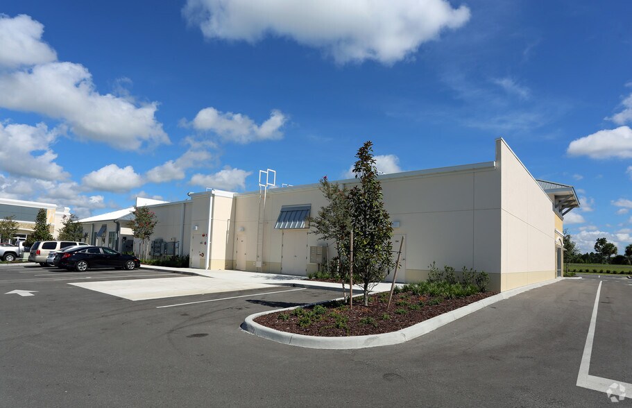 More Photos Of 4675 E Sr-44, Wildwood Freestanding For Lease