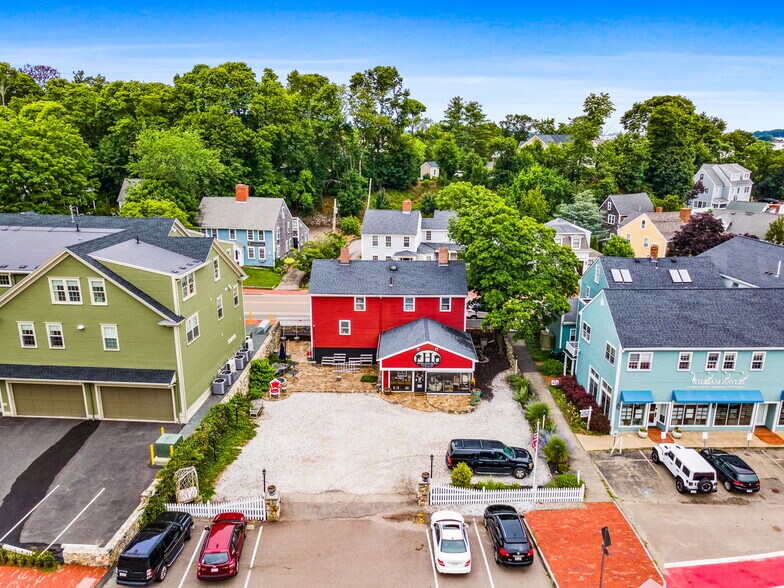 More Photos Of 44 North St, Hingham Storefront For Lease